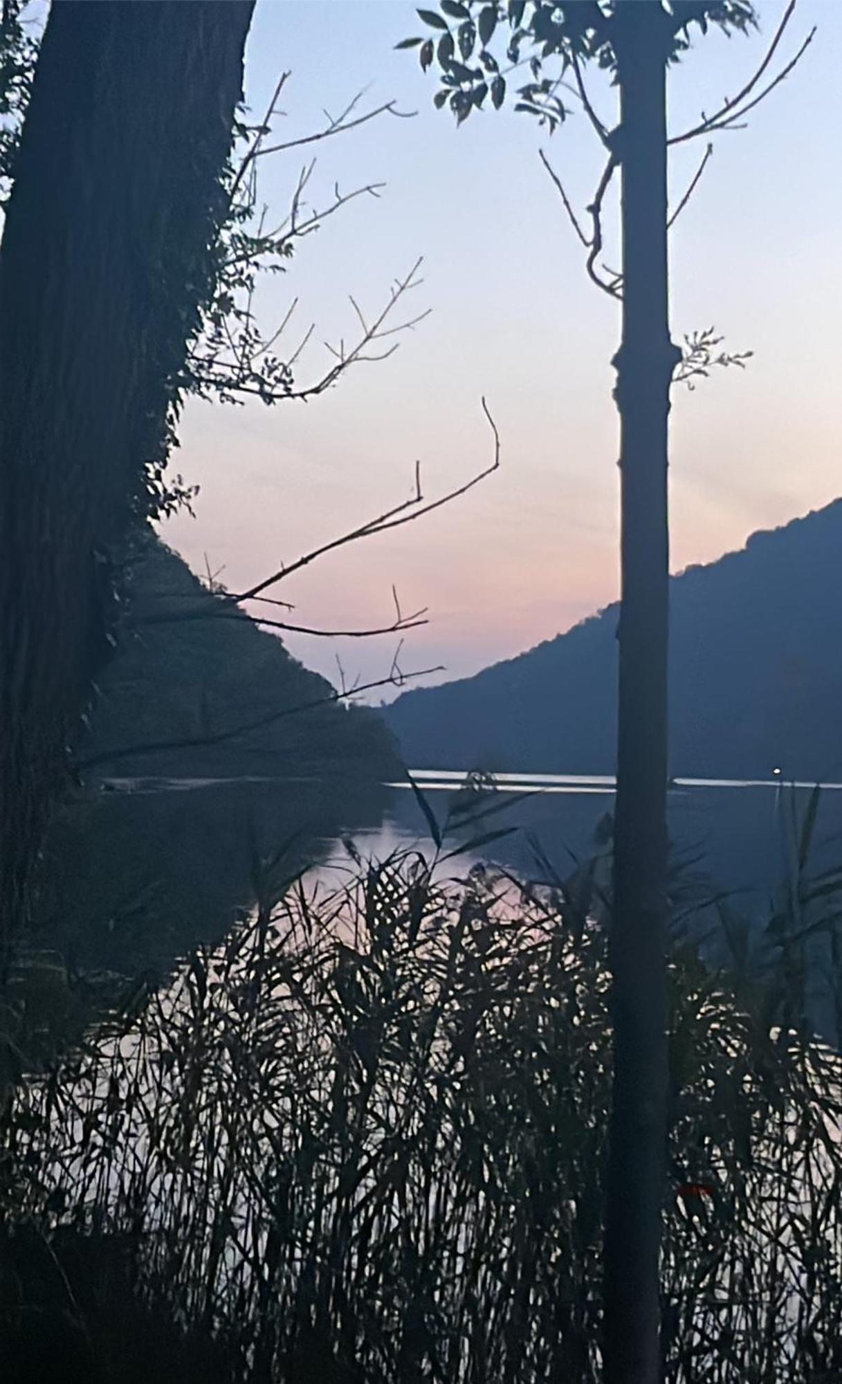 Laghi Di Como Appartamento Di Licinia E Mario Asso 外观 照片