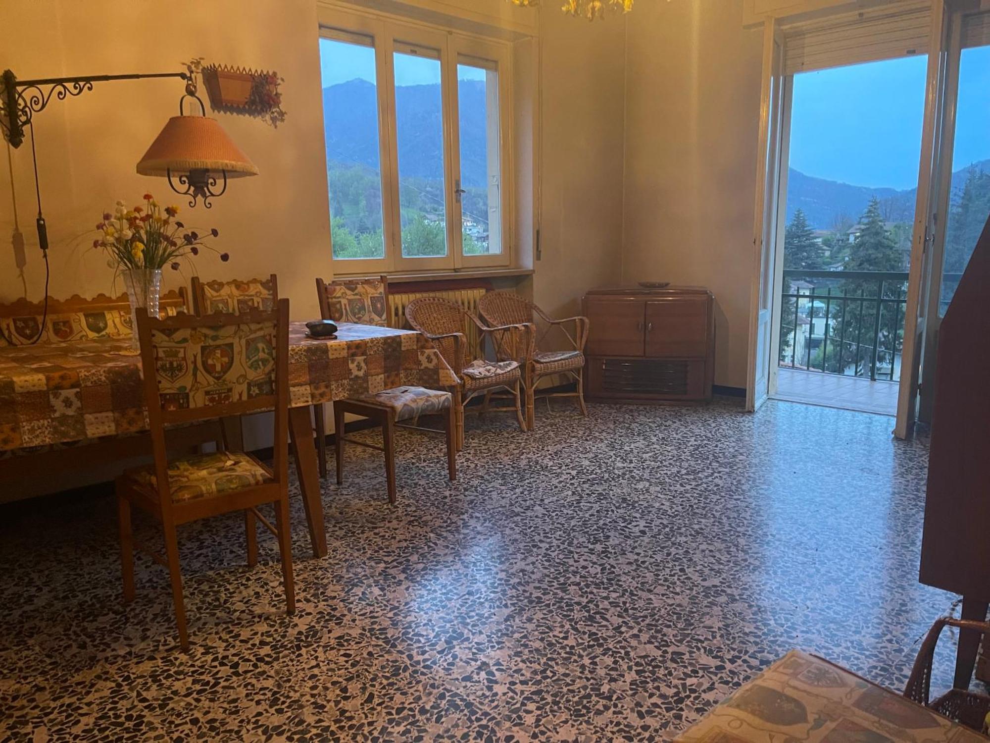 Laghi Di Como Appartamento Di Licinia E Mario Asso 外观 照片